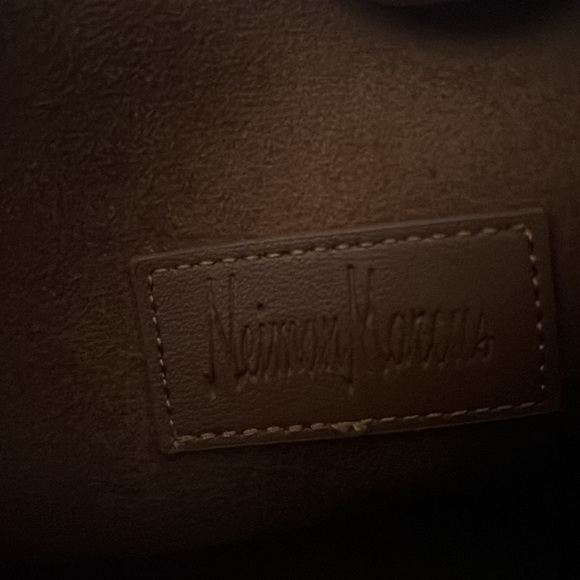 Neiman Marcus - Picture 7 of 11